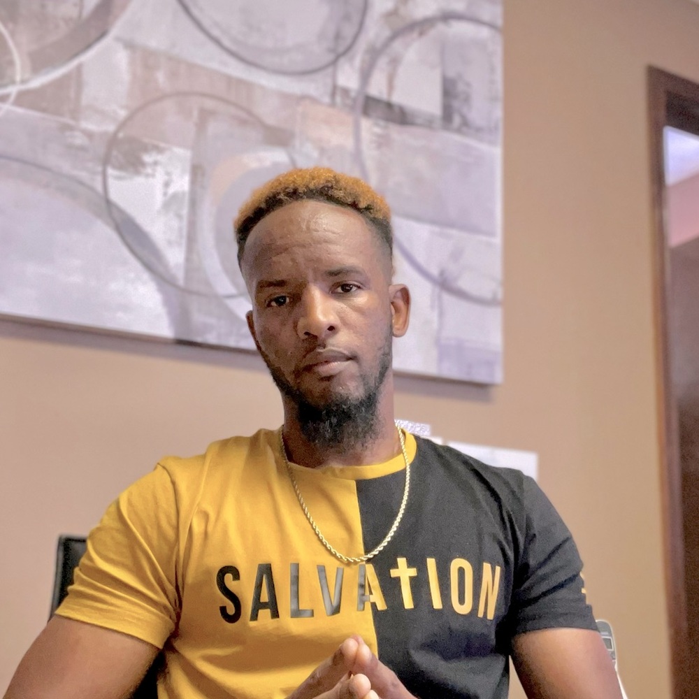 Meet your Posher, Eric